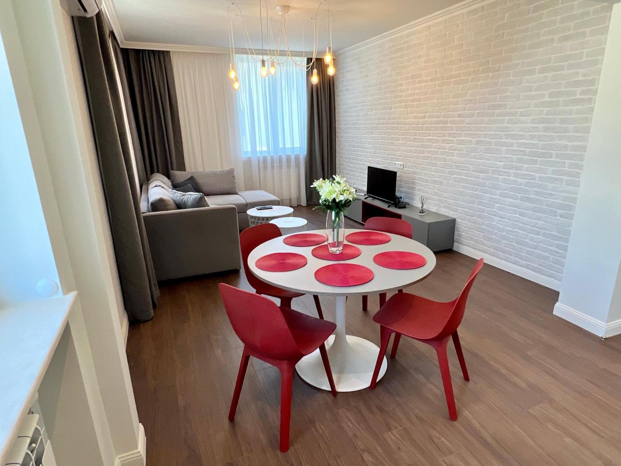 Location ! Location ! Location ! City Garden View Apartment Sofia Esterno foto