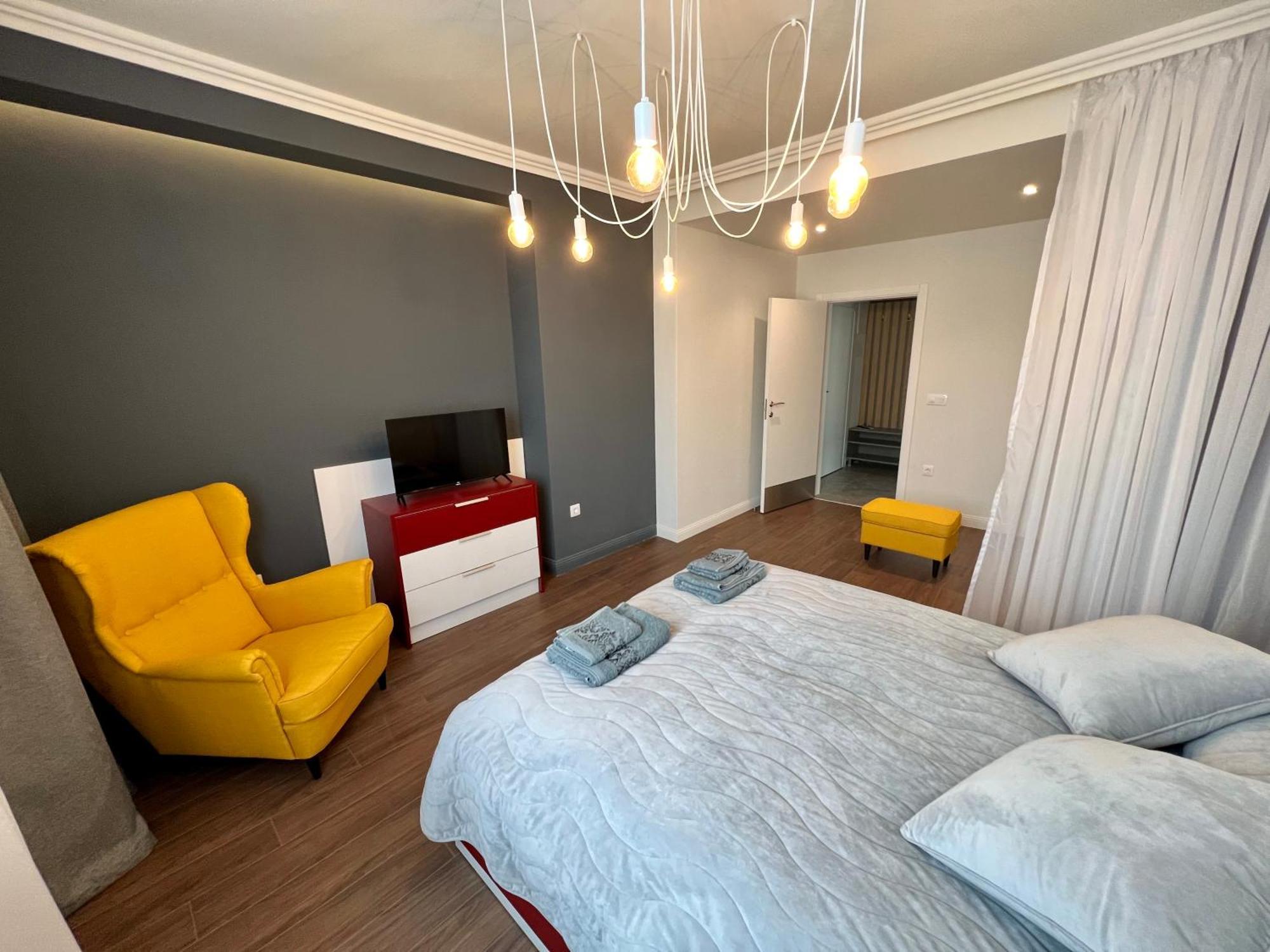 Location ! Location ! Location ! City Garden View Apartment Sofia Esterno foto